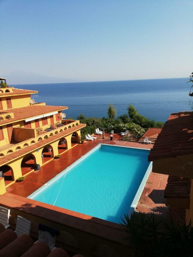 Seeonsea Apartment Agnone Bagni Buitenkant foto